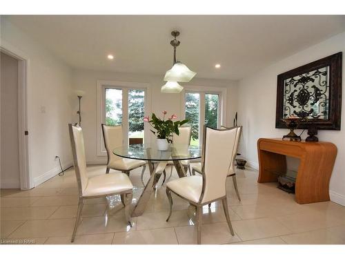 237 Highland Road E, Stoney Creek, ON - Indoor Photo Showing Dining Room