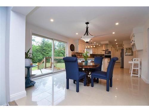 237 Highland Road E, Stoney Creek, ON - Indoor Photo Showing Dining Room