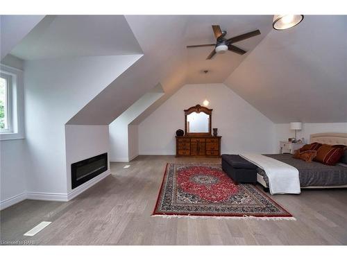 237 Highland Road E, Stoney Creek, ON - Indoor Photo Showing Other Room