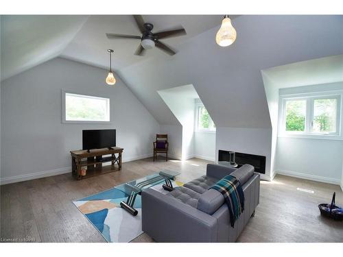 237 Highland Road E, Stoney Creek, ON - Indoor Photo Showing Other Room