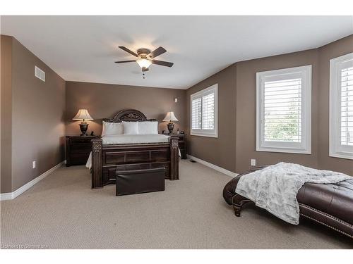 264 Dorchester Drive, Grimsby, ON - Indoor Photo Showing Bedroom