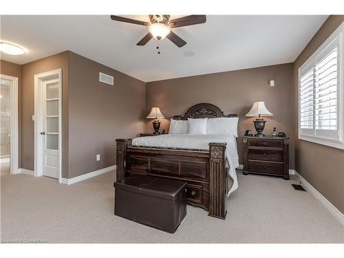 264 Dorchester Drive, Grimsby, ON - Indoor Photo Showing Bedroom