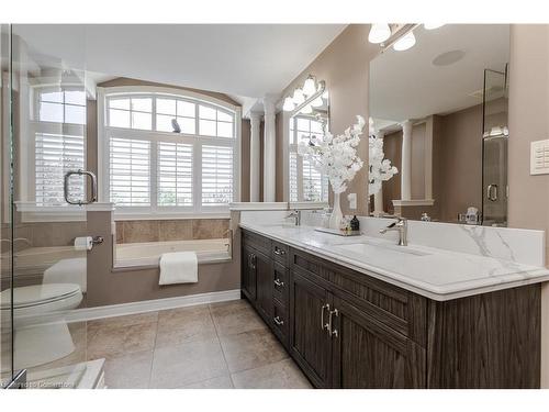 264 Dorchester Drive, Grimsby, ON - Indoor Photo Showing Bathroom