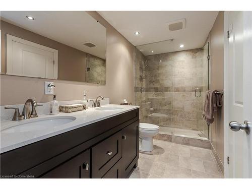 264 Dorchester Drive, Grimsby, ON - Indoor Photo Showing Bathroom