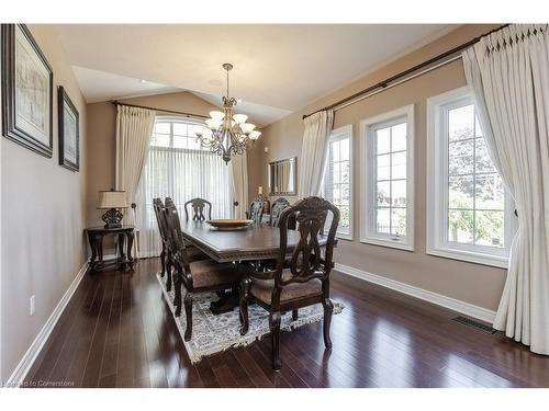 264 Dorchester Drive, Grimsby, ON - Indoor Photo Showing Dining Room