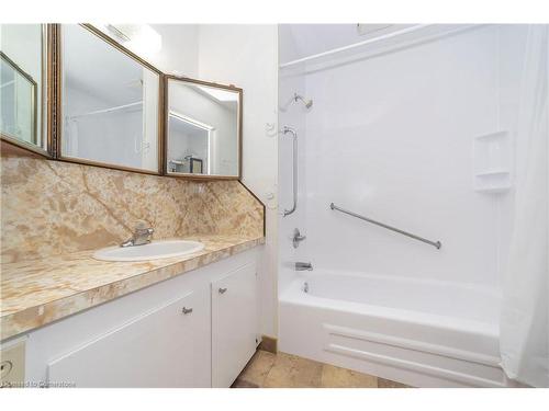 1636 Stagecoach Road, Ottawa, ON - Indoor Photo Showing Bathroom