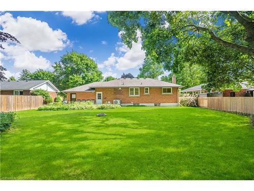 32 Strathcona Drive, Fonthill, ON - Outdoor With Backyard