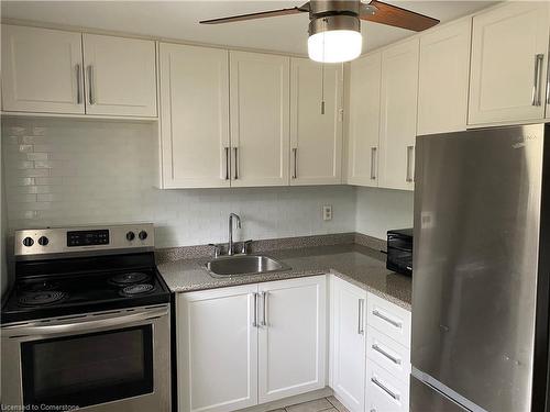 88-69 Darras Court, Brampton, ON - Indoor Photo Showing Kitchen