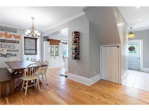 1539 Brock Road, Flamborough, ON - Indoor Photo Showing Dining Room