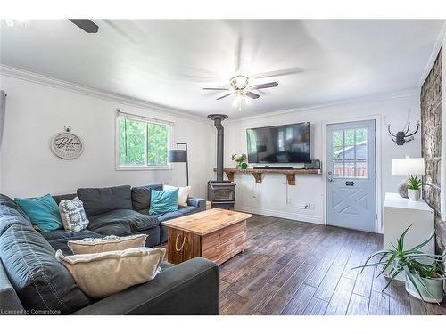 1539 Brock Road, Flamborough, ON - Indoor Photo Showing Living Room