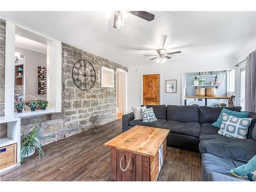 1539 Brock Road, Flamborough, ON - Indoor Photo Showing Living Room