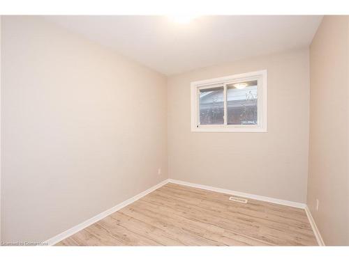 9 Drury Crescent, St. Catharines, ON - Indoor Photo Showing Other Room