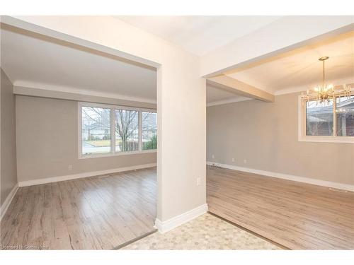 9 Drury Crescent, St. Catharines, ON - Indoor Photo Showing Other Room