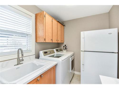 1060 Beach Boulevard, Hamilton, ON - Indoor Photo Showing Laundry Room