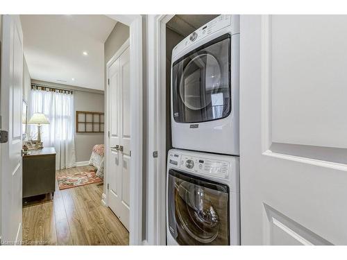 205-2 King Street W, Dundas, ON - Indoor Photo Showing Laundry Room