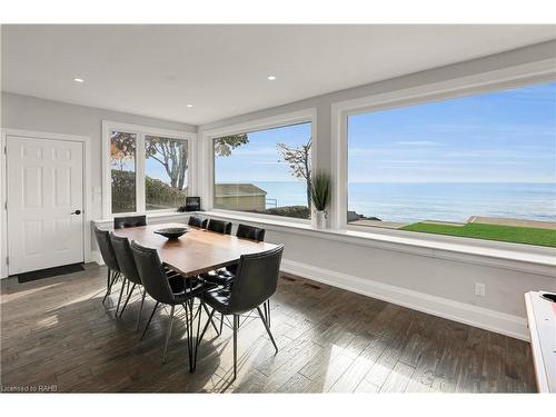 2952 North Shore Drive, Lowbanks, ON - Indoor Photo Showing Dining Room