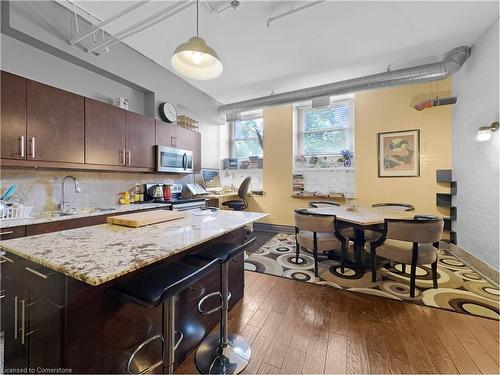 106-200 Stinson Street, Hamilton, ON - Indoor Photo Showing Kitchen