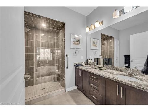 285 South Pelham Road, Welland, ON - Indoor Photo Showing Bathroom