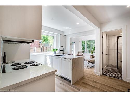 268 Hunter Street W, Hamilton, ON - Indoor Photo Showing Kitchen