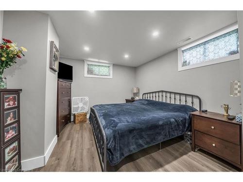 1419 Norfolk County 19 Road, Norfolk County, ON - Indoor Photo Showing Bedroom