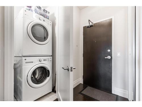 505-112 King Street E, Hamilton, ON - Indoor Photo Showing Laundry Room