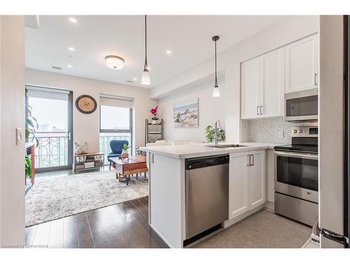 505-112 King Street E, Hamilton, ON - Indoor Photo Showing Kitchen