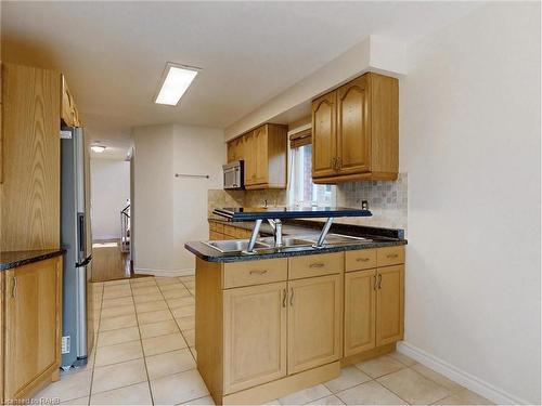 2192 Margot Street, Oakville, ON - Indoor Photo Showing Kitchen