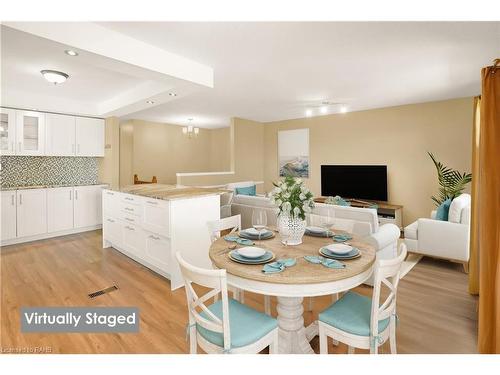 368 Station Street, West Lincoln, ON - Indoor Photo Showing Dining Room