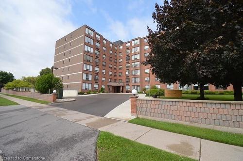 704-99 Donn Avenue, Stoney Creek, ON - Outdoor With Facade