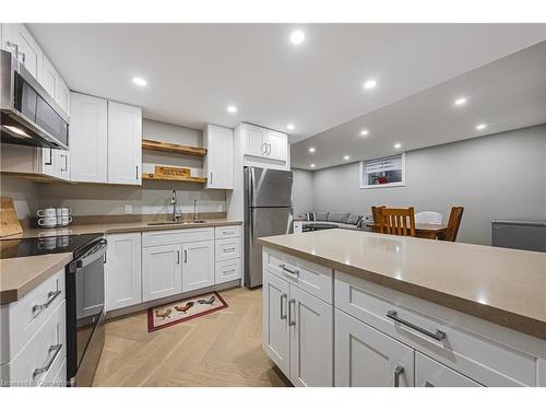 11 Cockshutt Road, Brantford, ON - Indoor Photo Showing Kitchen