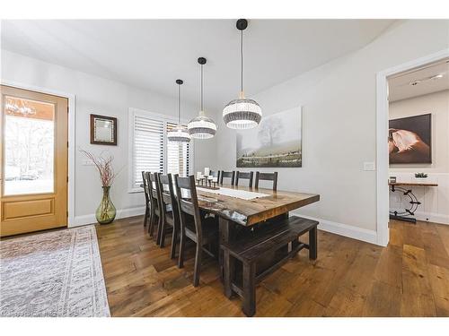 11 Cockshutt Road, Brantford, ON - Indoor Photo Showing Dining Room