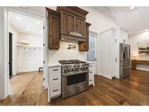 11 Cockshutt Road, Brantford, ON - Indoor Photo Showing Kitchen With Upgraded Kitchen