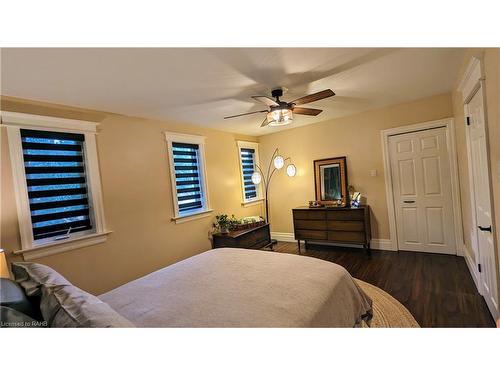 428 King William Street, Hamilton, ON - Indoor Photo Showing Bedroom