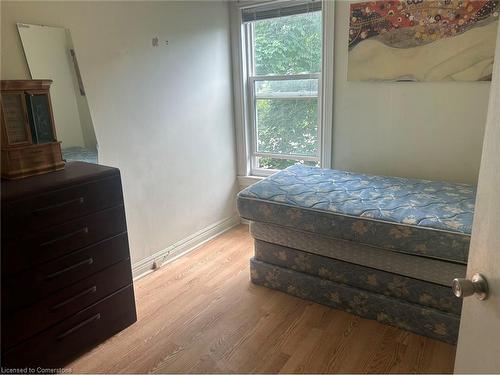 65 Strathcona Avenue S, Hamilton, ON - Indoor Photo Showing Bedroom