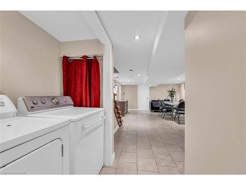 161 Oak Avenue, Hamilton, ON - Indoor Photo Showing Laundry Room