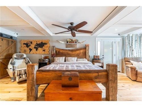 928 Brock Road, Flamborough, ON - Indoor Photo Showing Bedroom