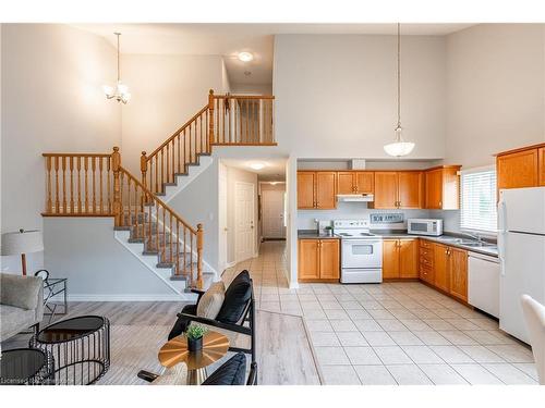 1-19 Bartlett Avenue, Grimsby, ON - Indoor Photo Showing Kitchen With Double Sink