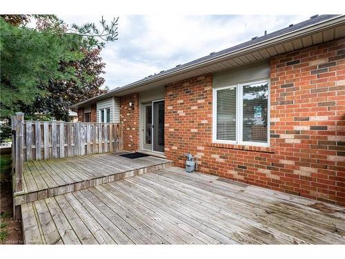 1-19 Bartlett Avenue, Grimsby, ON - Outdoor With Exterior