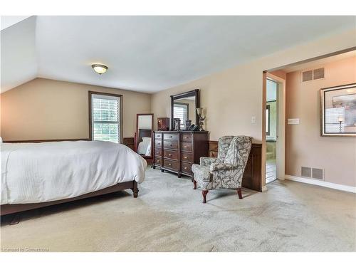 345 Freelton Road, Hamilton, ON - Indoor Photo Showing Bedroom