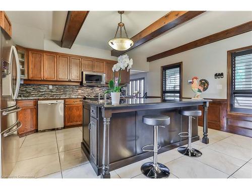 345 Freelton Road, Hamilton, ON - Indoor Photo Showing Kitchen