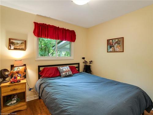 148 Toronto Street, Bracebridge, ON - Indoor Photo Showing Bedroom