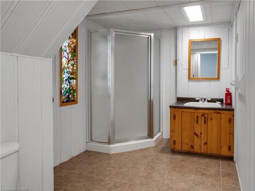 148 Toronto Street, Bracebridge, ON - Indoor Photo Showing Bathroom