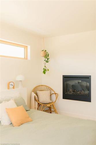 24 William Street, Tillsonburg, ON - Indoor Photo Showing Living Room