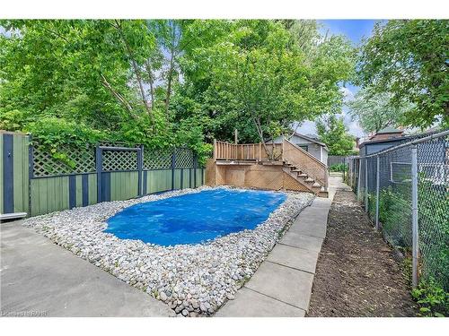 256 Wellington Street N, Hamilton, ON - Outdoor With In Ground Pool