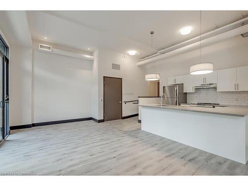 102-121 King Street E, Hamilton, ON - Indoor Photo Showing Kitchen