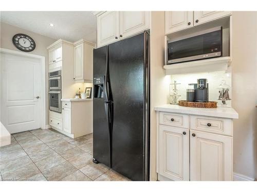 718 Rymal Road E, Hamilton, ON - Indoor Photo Showing Kitchen