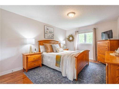 718 Rymal Road E, Hamilton, ON - Indoor Photo Showing Bedroom