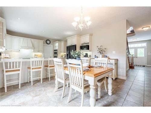 718 Rymal Road E, Hamilton, ON - Indoor Photo Showing Dining Room