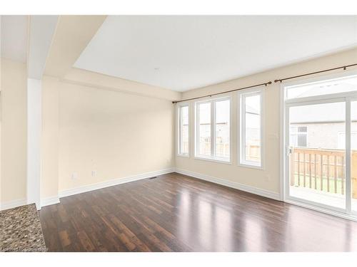 9538 Tallgrass Avenue, Niagara Falls, ON - Indoor Photo Showing Other Room