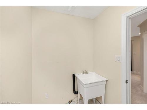 9538 Tallgrass Avenue, Niagara Falls, ON - Indoor Photo Showing Other Room